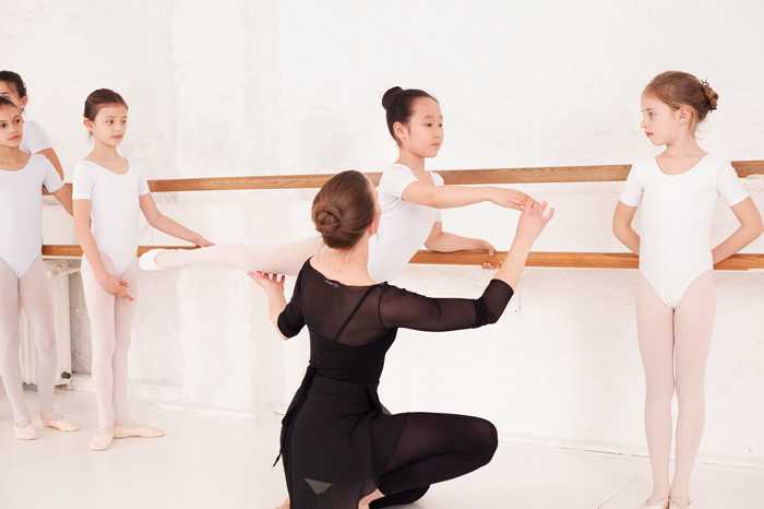 Ballettschule Niederkassel Vanessa Pampuch 4-6 Jahre